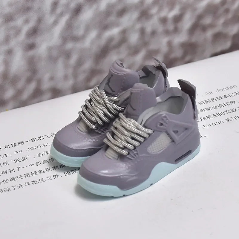 Compatible con muñecas Labubu: Mini zapatillas y zapatos deportivos