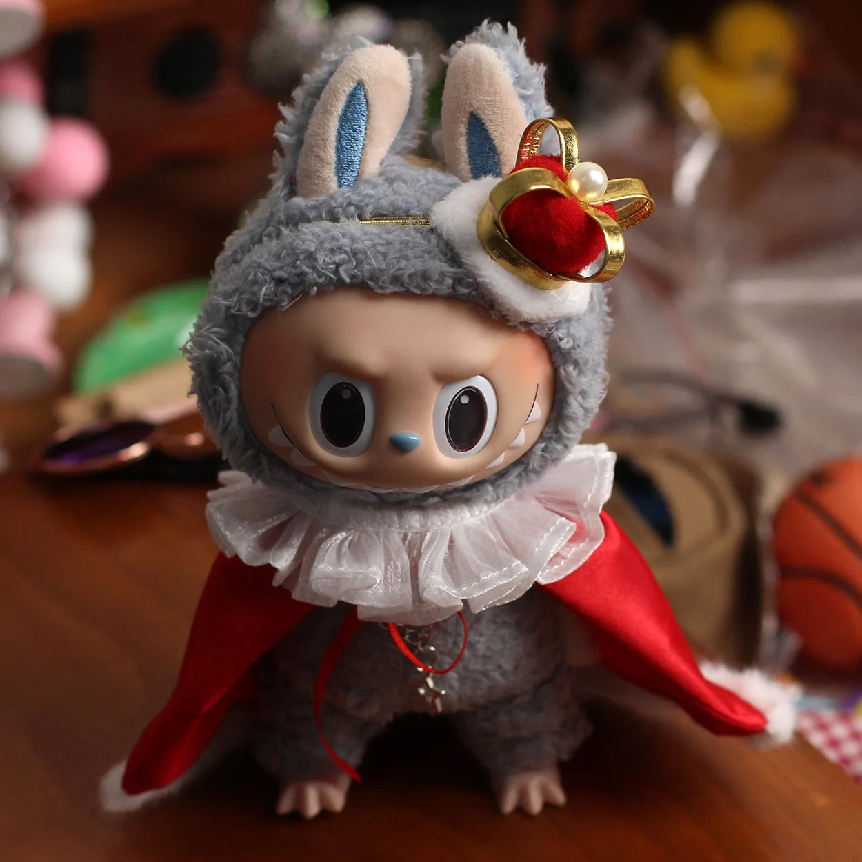 Compatible con muñecas Labubu: Traje de capa de rey: ropa de inspiración real