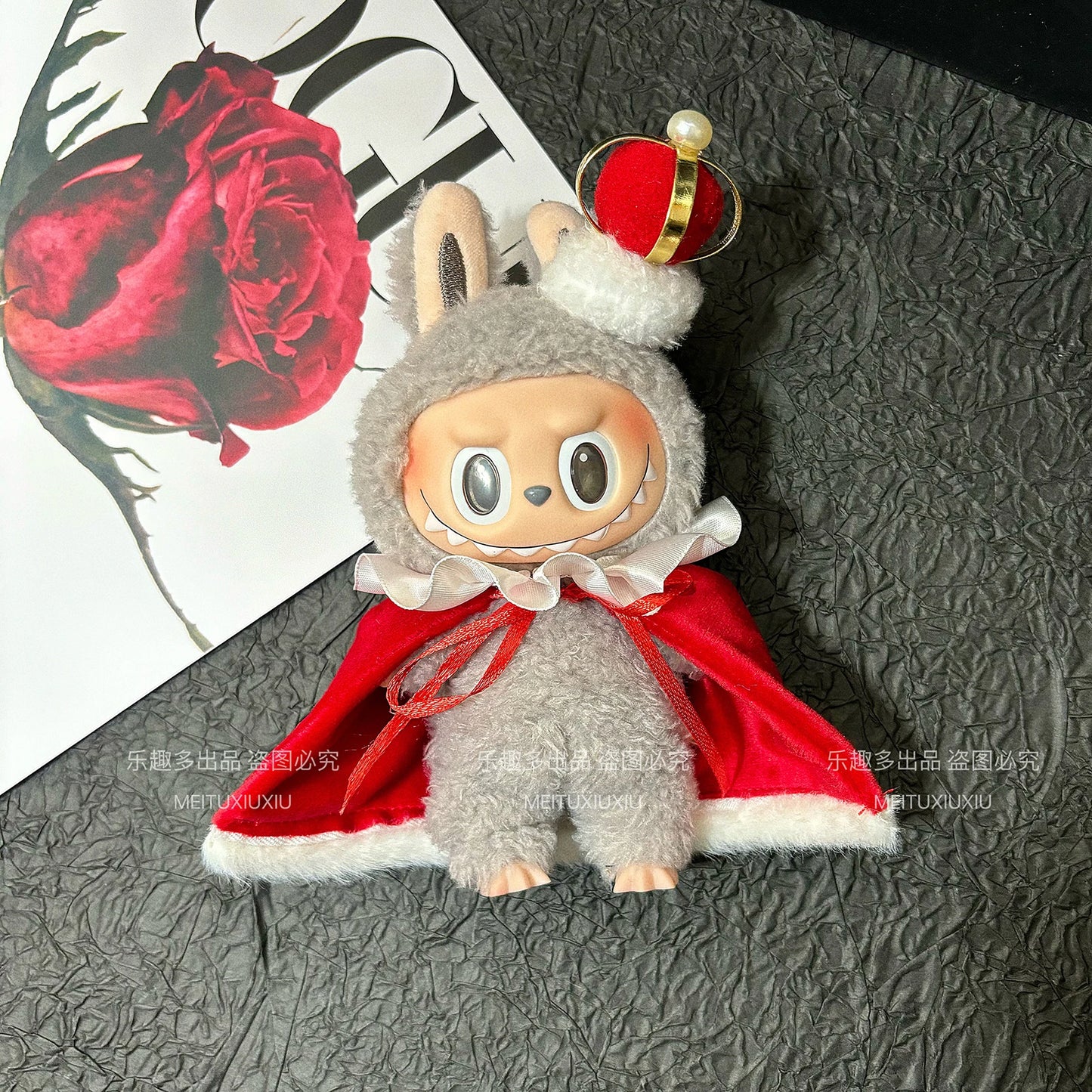 Compatible con muñecas Labubu: Traje de capa de rey: ropa de inspiración real
