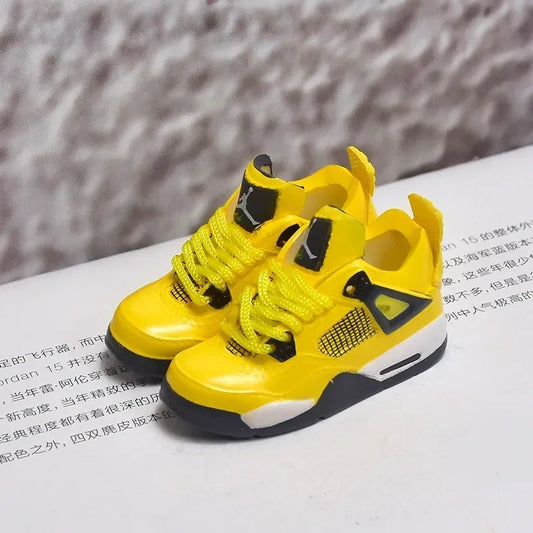 Compatible con muñecas Labubu: Mini zapatillas y zapatos deportivos