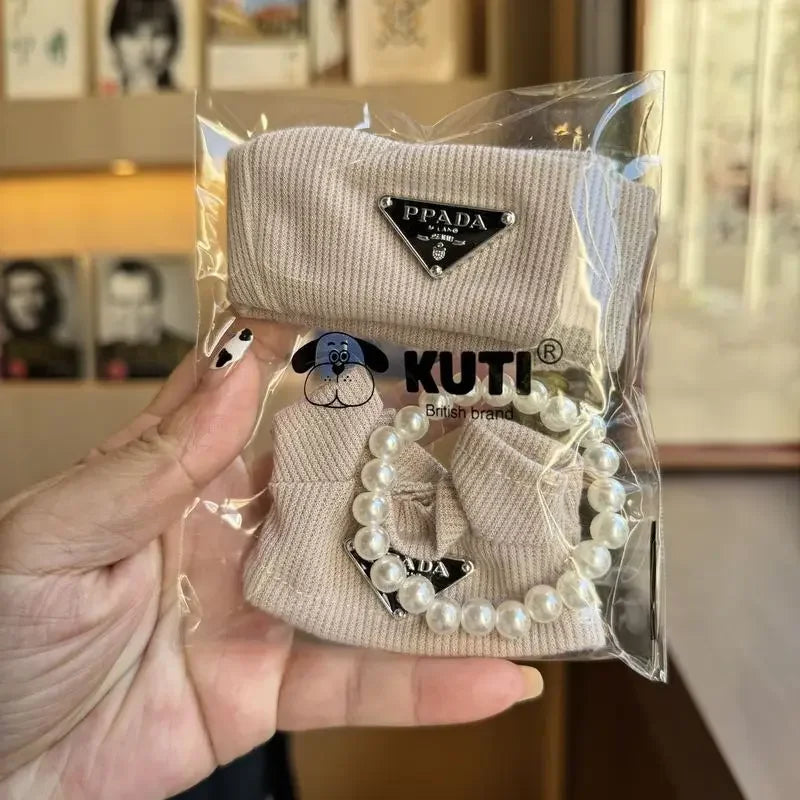 Compatible with Labubu Dolls: Knitted Outfit with Hat & Pearl Necklace