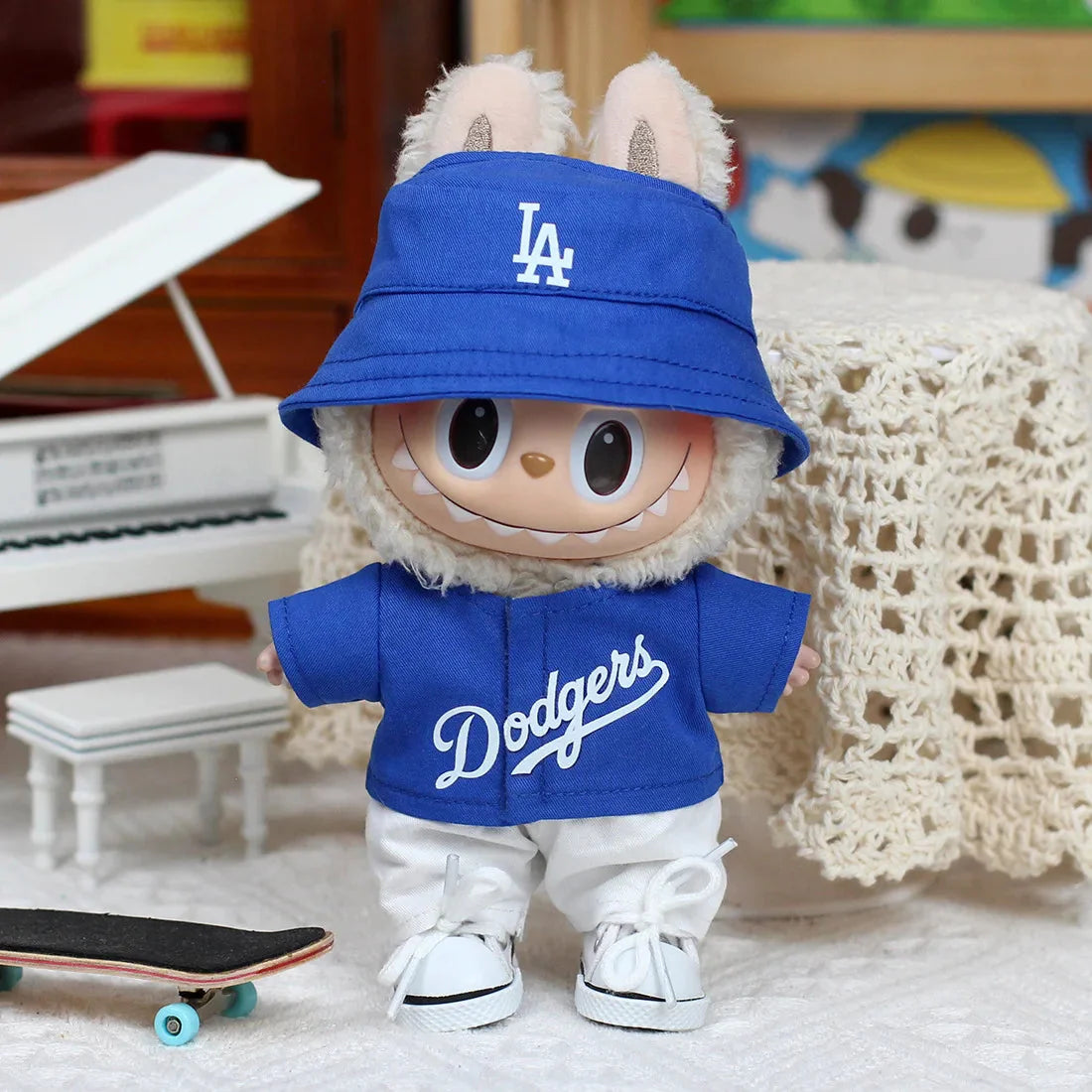 Labubu 17 cm Non-Official High-Energy Baseball Suit Set DollZio